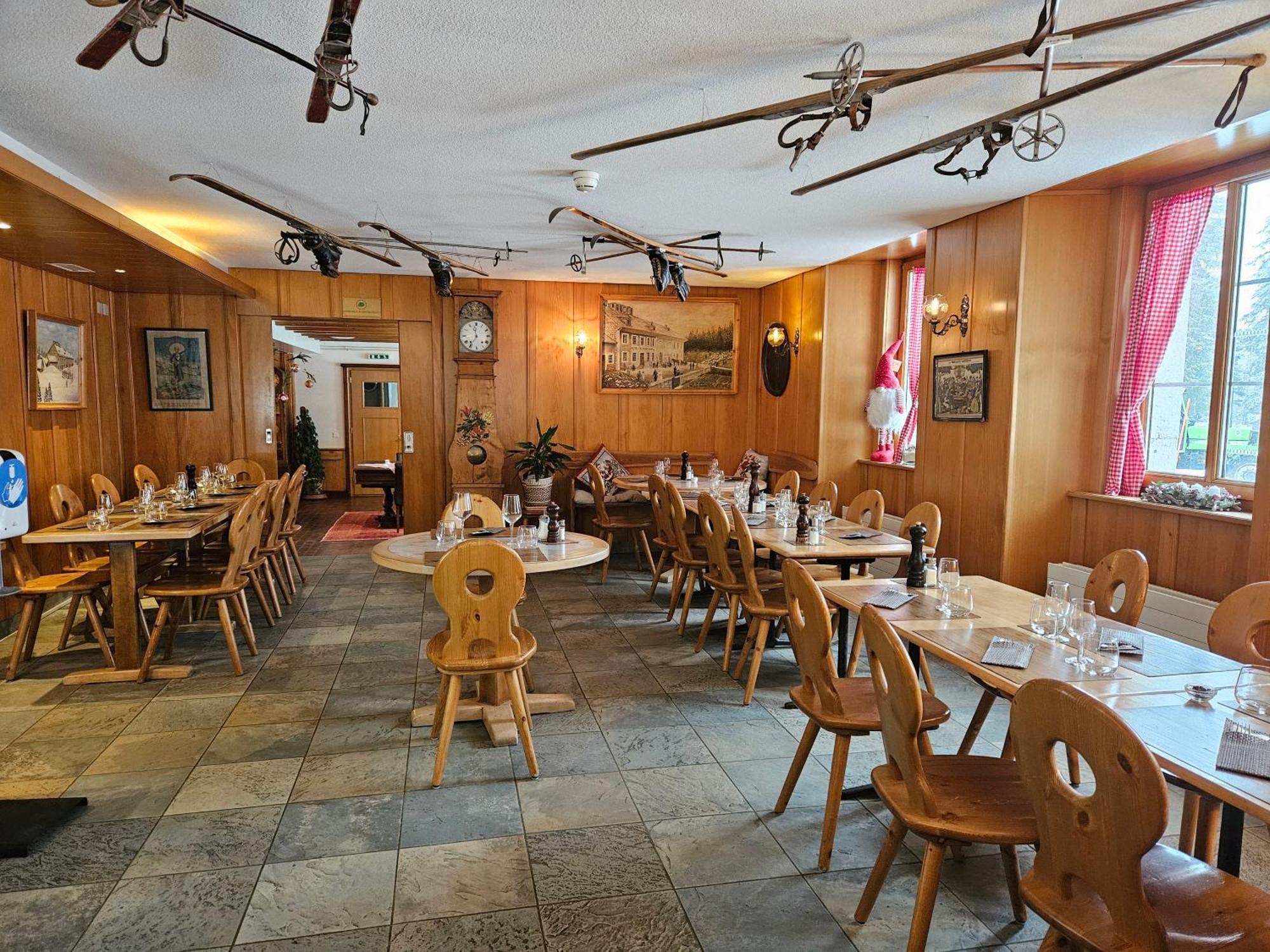 Hotel Restaurant Du Marchairuz لو براسوس المظهر الخارجي الصورة